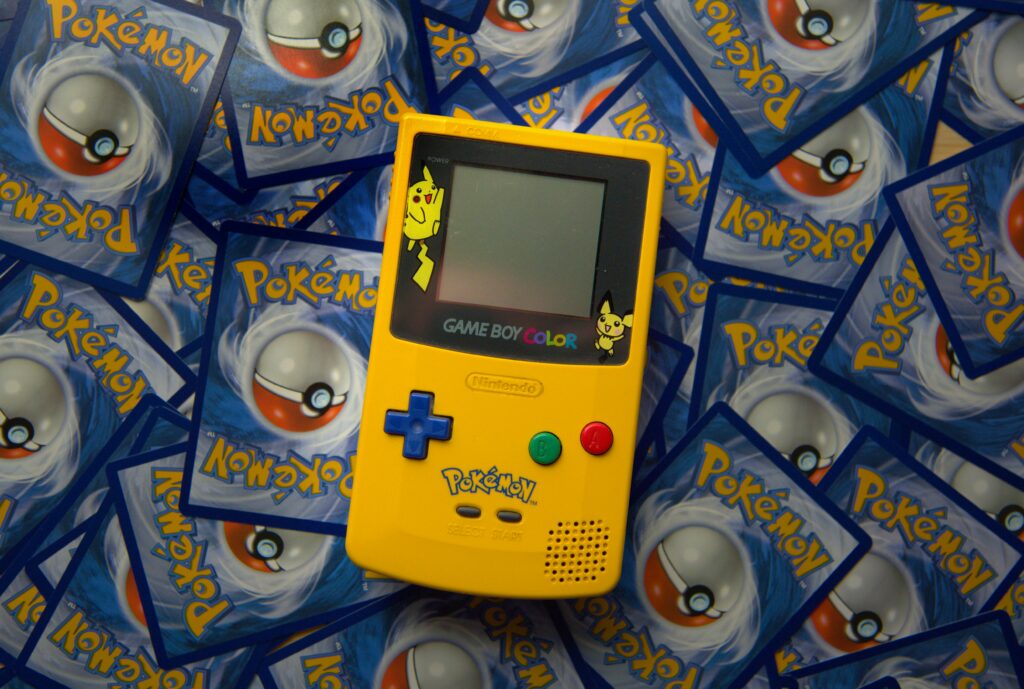 best Pokemon DS games showing Pokemon Platinum and Pokemon HeartGold gameplay on Nintendo DS representing the top-ranked Pokemon DS titles