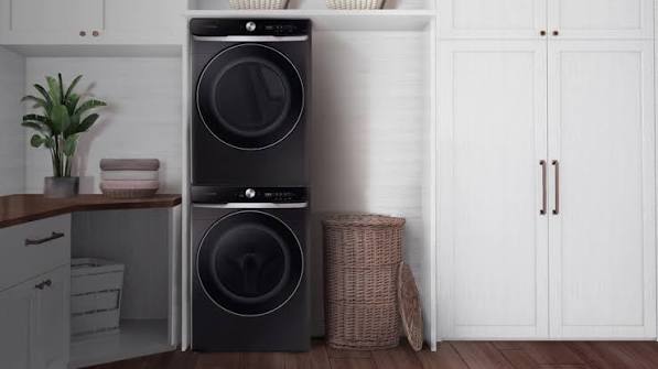 samsung vs lg appliances showing Samsung and LG washing machines side by side representing lg vs samsung washer samsung vs lg appliances lg vs samsung refrigerator and samsung galaxy tab vs ipad